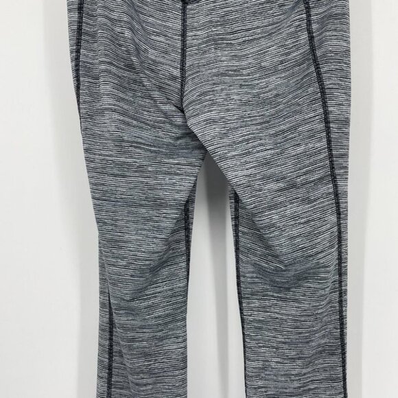 Nike Dri Fit grey Heathered recycled leggings 27” small - Picture 11 of 16